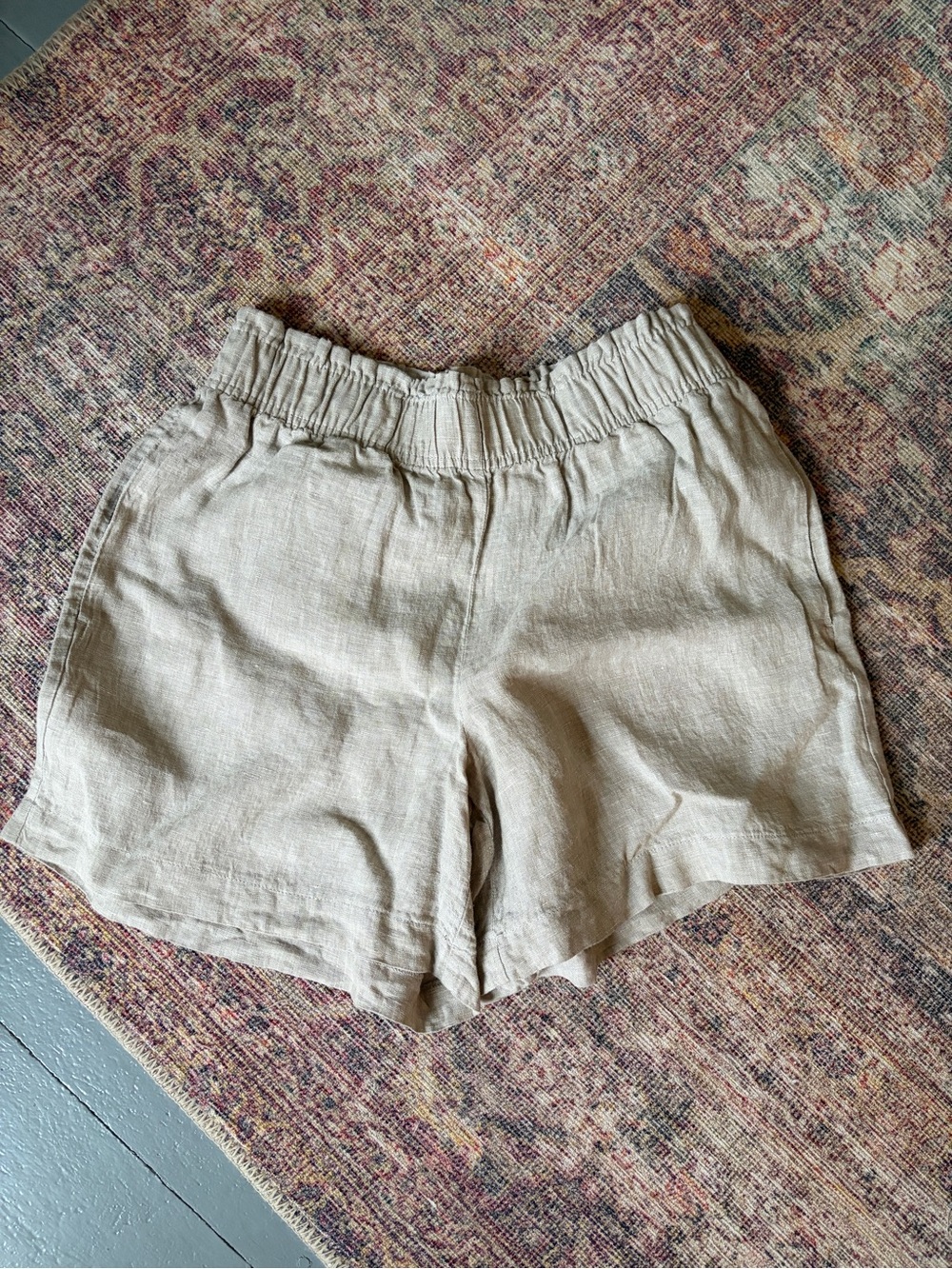 Quince European linen high waisted shorts - Picture 2 of 3